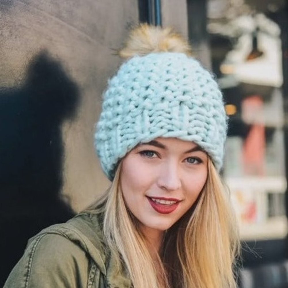Thick Yarn PomPom Beanie